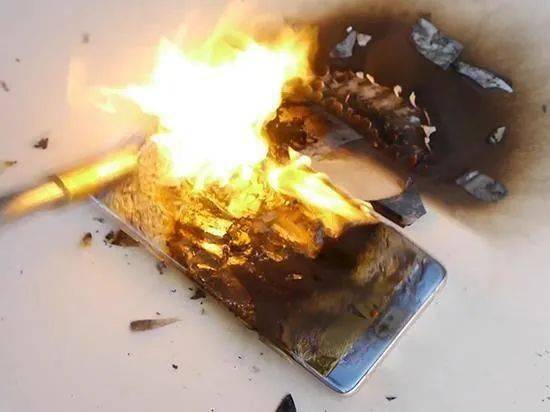 私自拆解易著火，回收設(shè)備能預(yù)防——鋰電池回收中的鋰電池碳化設(shè)備應(yīng)用